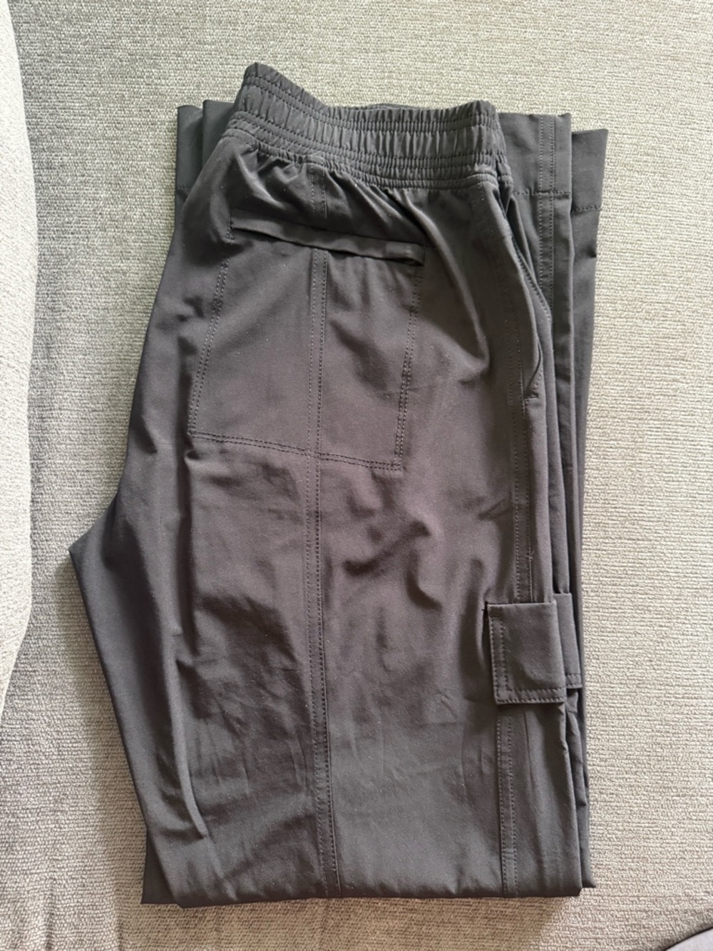 Athleta Black Wide-Leg Cargo Trousers - Picture 3 of 6